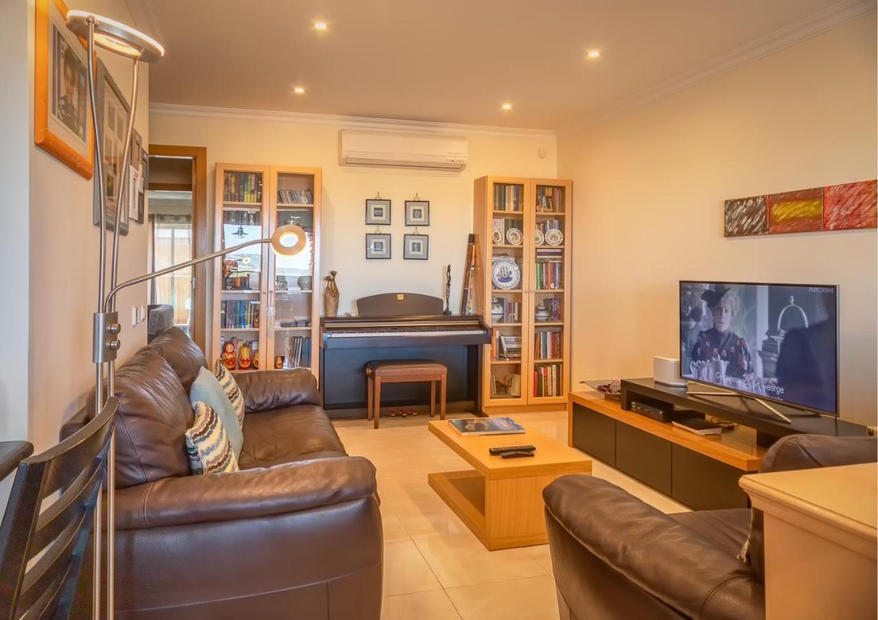 Casa D'Olga Apartment ลากอส ภายนอก รูปภาพ