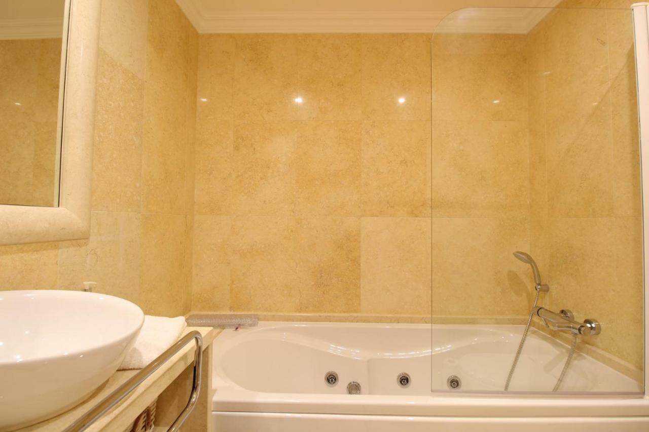 Casa D'Olga Apartment ลากอส ภายนอก รูปภาพ